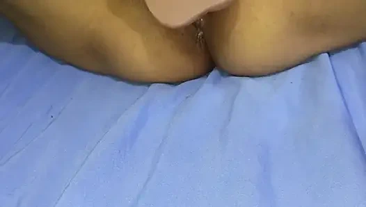 Membela cocita kecilnya