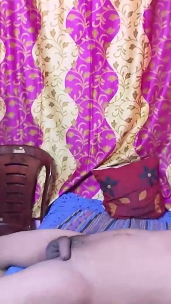 Iconic moment from "Indian Girlfriend cheated her boyfriend and fucked harder"