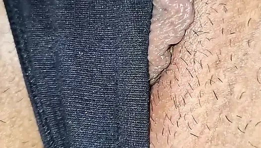 Persetan dengan vagina berbulu saya, sentuhan kecil yang lezat