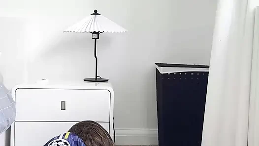 Fans real madrid yang mungil ngentot pantatnya untuk kamu