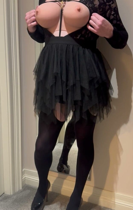 Sissy posing
