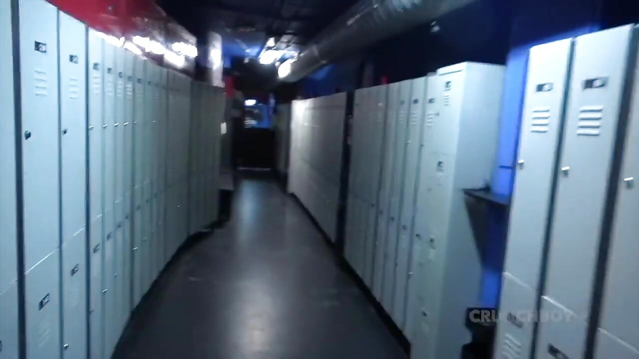 Joan seksi dikongkek mentah oleh Fabio di kelab minda terbuka