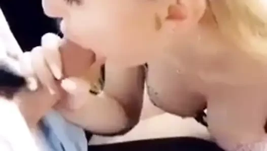 Gurls play in backseat