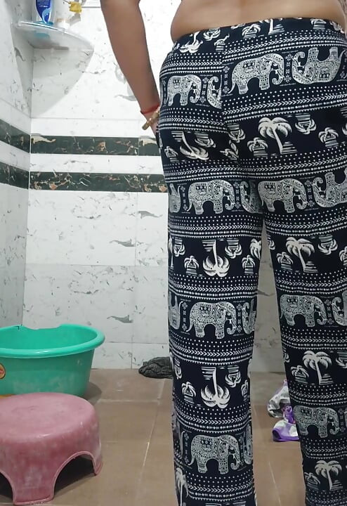 Priya Bhabi Big Ass Sexy Body Video Shoot