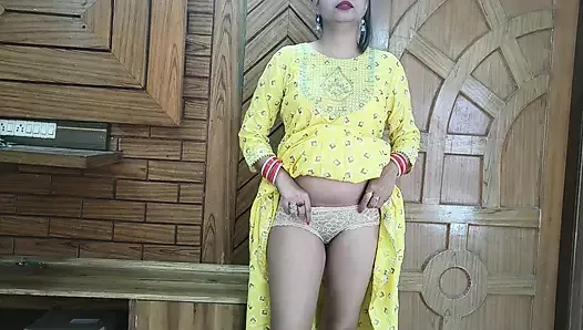 Gorgeous Malkin Nokar XXX sex with ovum and farting with clear hindi roleplay saarabhabhi6