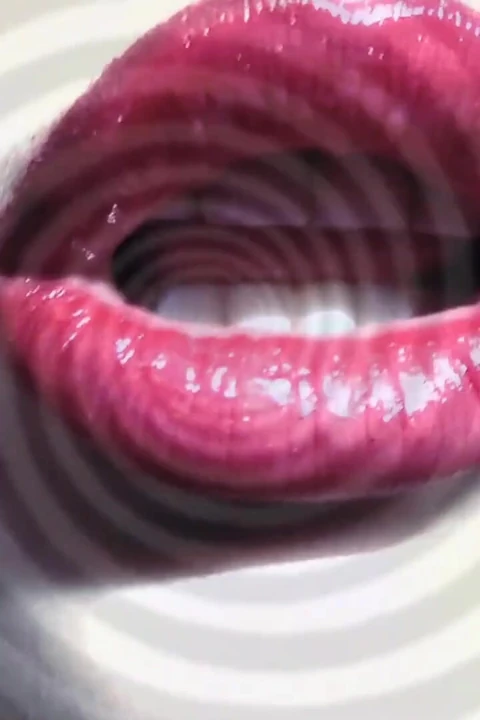 My Pink Glossy Magic Lips