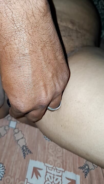 Bhabhi Plug Masti
