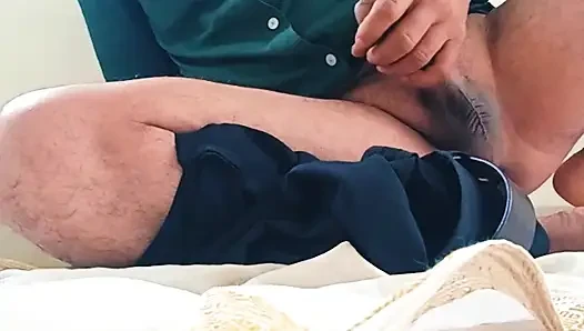 Yaşlı adam sabah vakti mastrubasyon