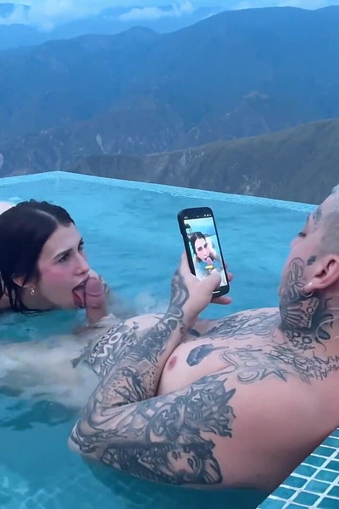 Tinder Randevusu Arka Planda Chicamocha Kanyonu ile Açık Havada Seksle Sona Erdi