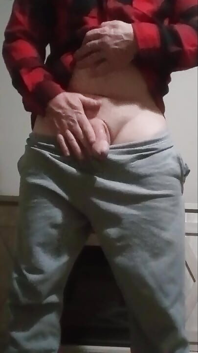 Little dirty talk cumshot