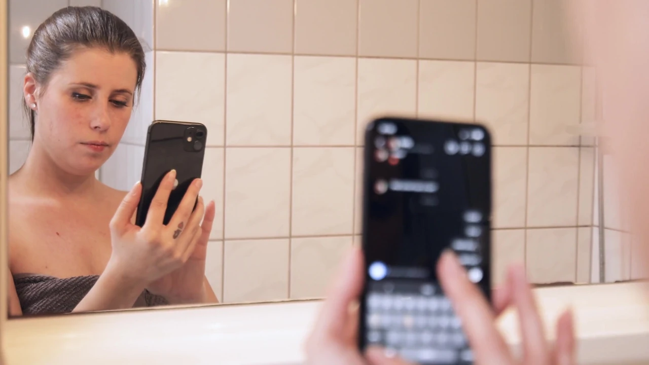 Bathroom Balls Deep – Lady Lyne