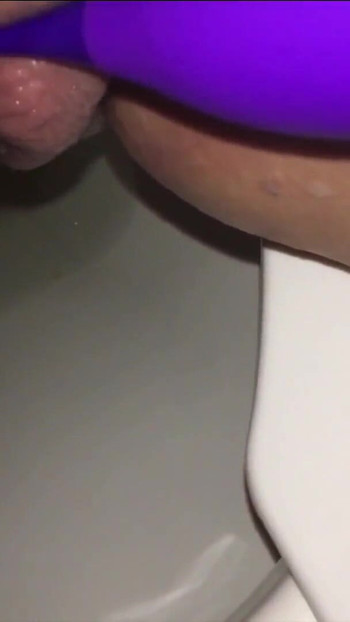 Captivating moment from "Teasing my creampie pussy after being fucked"
