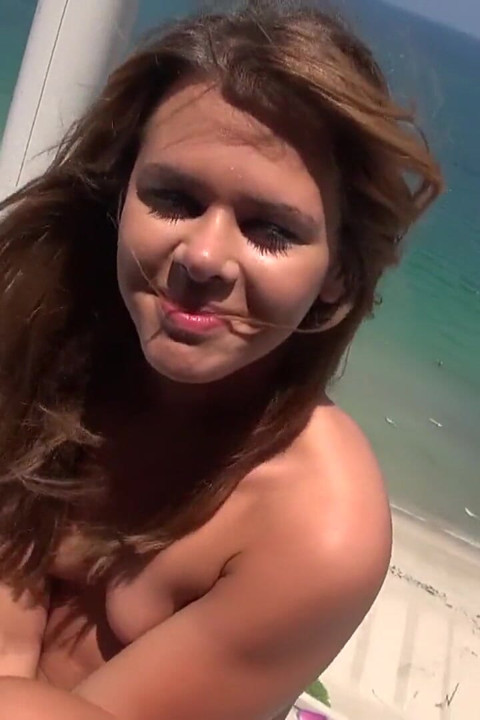Latina Sex Tapes - Gorąca Elizabeth Bentley rucha Leo Ridera Raw w łóżku, aby uzyskać otynkowaną twarz pełną spermy