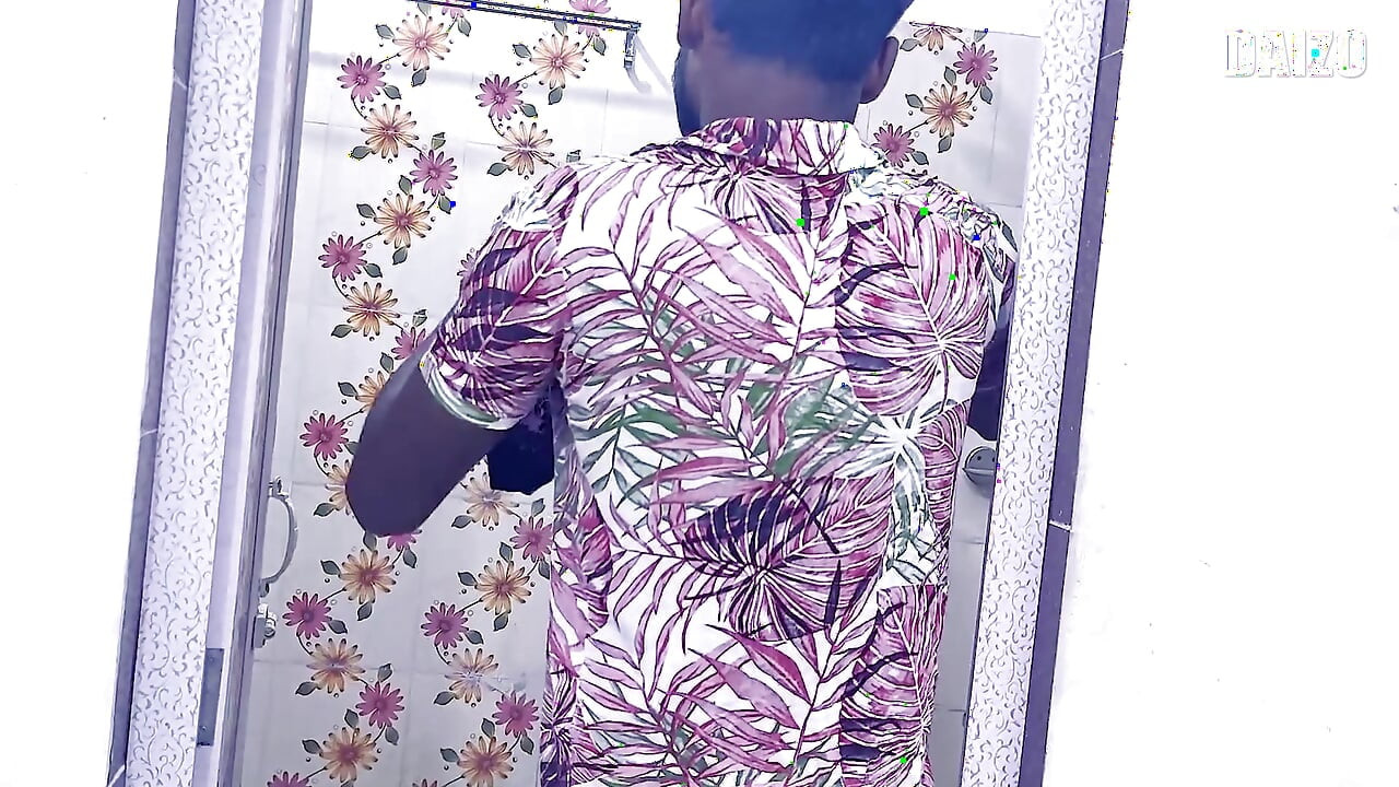 Fick indische stiefschwester im badezimmer