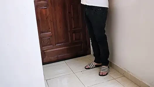 Bagian istri arab berhijab
