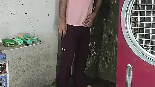 Трах киски задницей, член, сосание киски, сосание груди, сосание молока из груди и сидение на члене раком и лежа прямо на хинди аудио