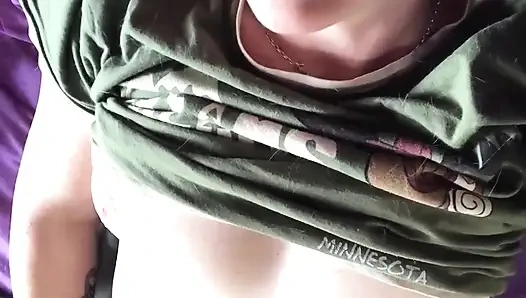 Fetlife'dan 28. 390 lbs curvyteenqueen hakkında fanteziler kuruyorken patlayıcı fışkırtmalı orgazm