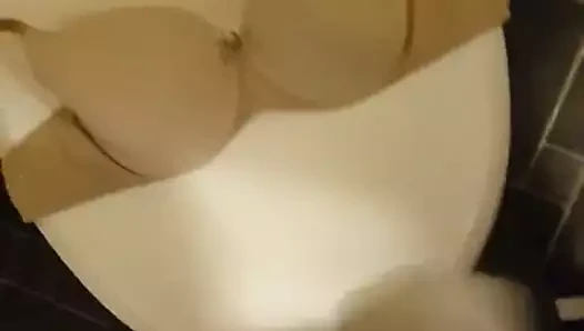 Cum üzerinde hanımları sutyen