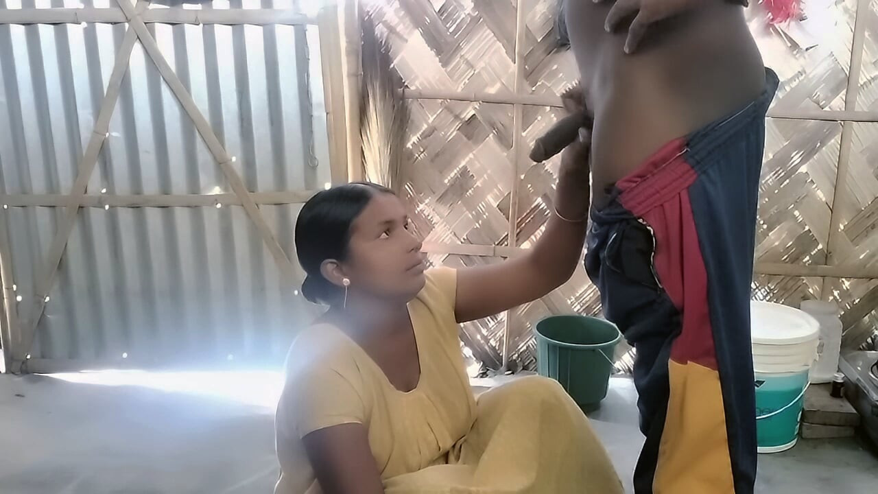 Desi Bhabhi Home Sex-Hot & Intense Homemade Action