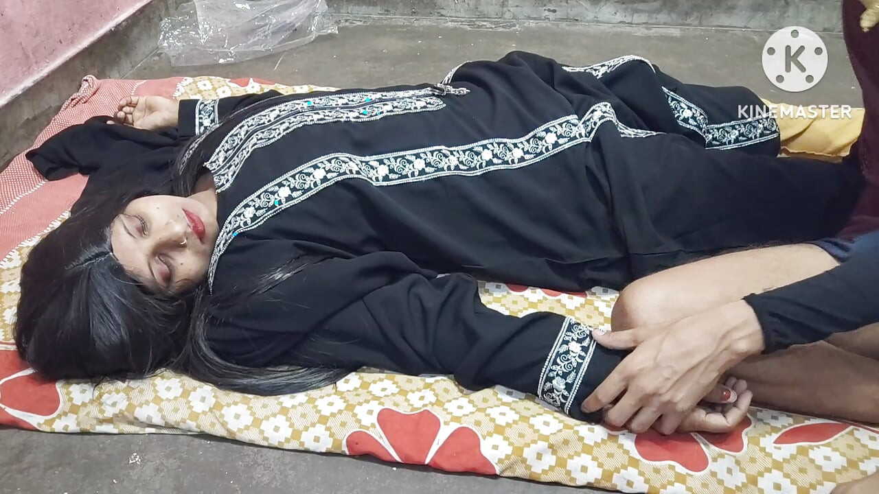 Bhaartiy desi ganv ki larki ki tang choot aautdor xxx vidiyo, desi ganv ki ht larki seks