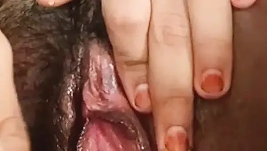 Desi college teen masturbation using finger banana and carror