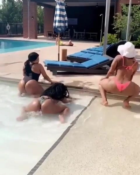 TWERK 2