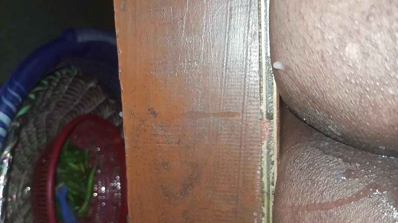 Αυτό είναι το έκτο μου βίντεο, έγινε Viral, άρεσε στον κόσμο το μουνί της θείας