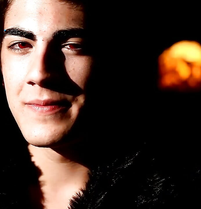 Handsome Vampire Rad Matthews Talks About Role