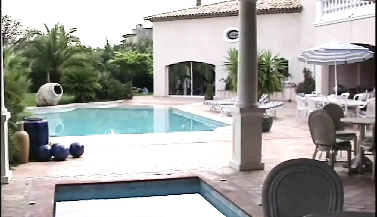 A Body This Perfect Is Irresistible: He Fucks Her in the Ass in the Garden