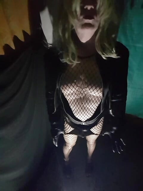 Hello, litlle dance for you