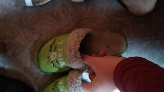 Cum in slippers