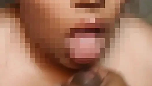 Kakak ipar saya menghisapnya dengan baik