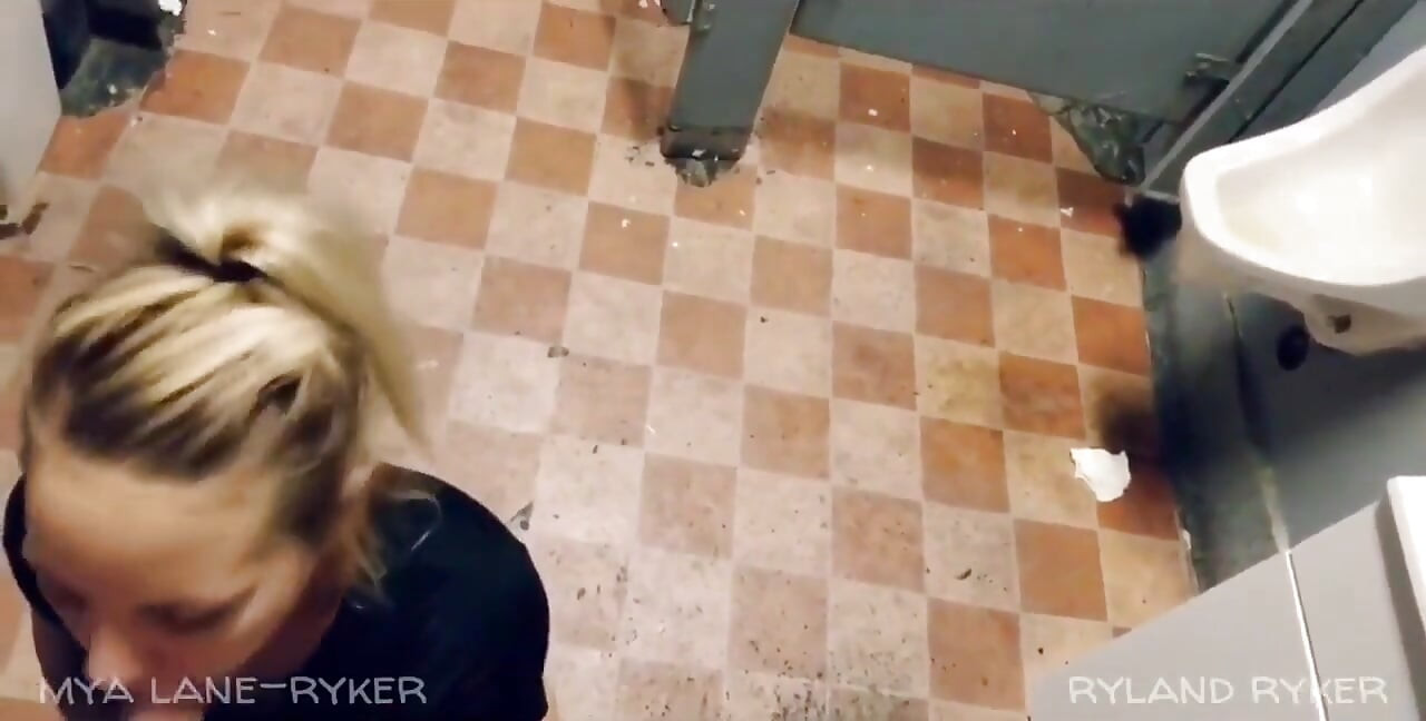 Συλλογή με πιπίλισμα μεγάλου κόκορα