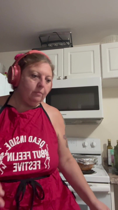 Tanec v kuchyni | Klip 1