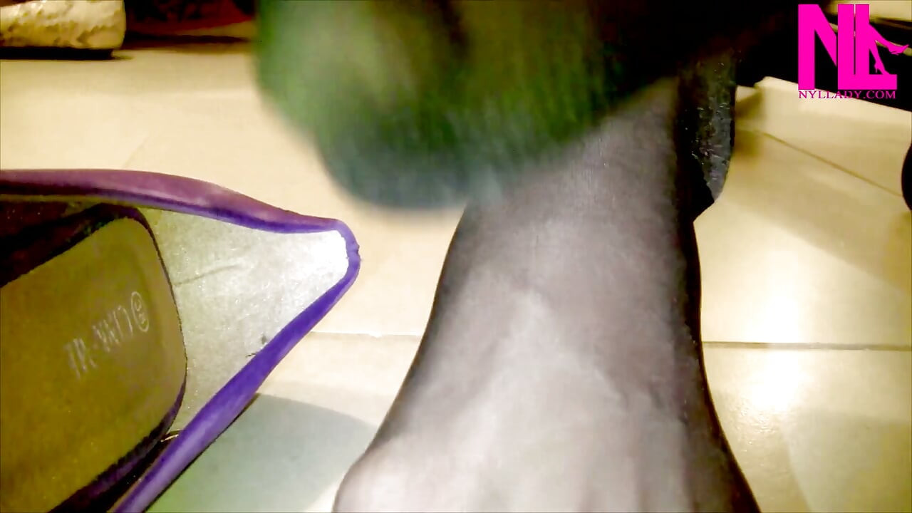Shoeplay in Violet Velvet Pumps and Black Butterflied Pantyhose