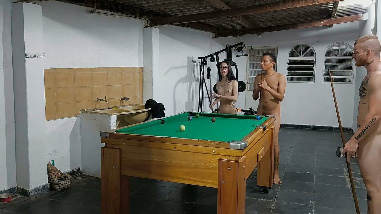 I Play Bi in Pool
