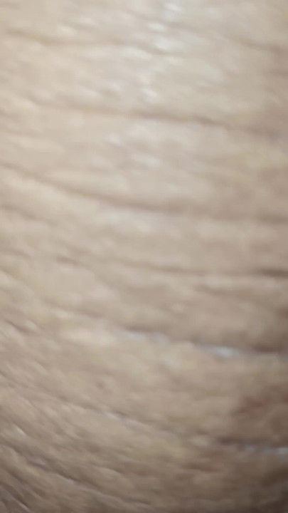 Ejaculare pe țâțe | Clipul 1