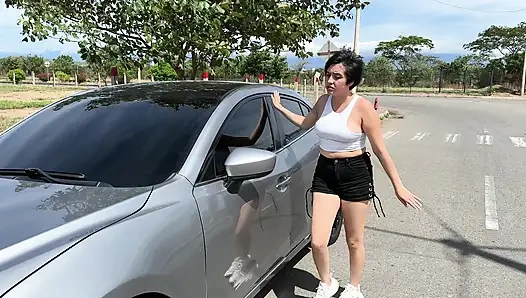 Girl with Her Car Stranded, so I Decide to Help Her in Exchange for It She Takes Me to Her Apartment and Lets Me Fuck Her