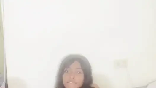 Cewek itu super hot ngajak dia ketemu sama aku