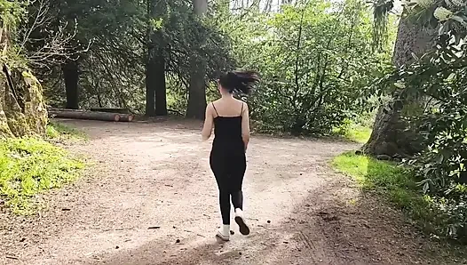 Jogging di hutan
