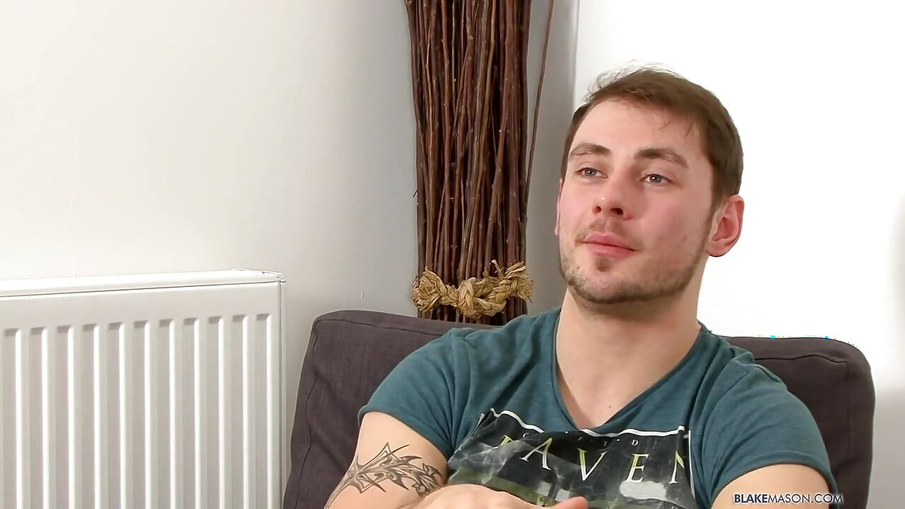 Sexy Straight Guy Nick Solo