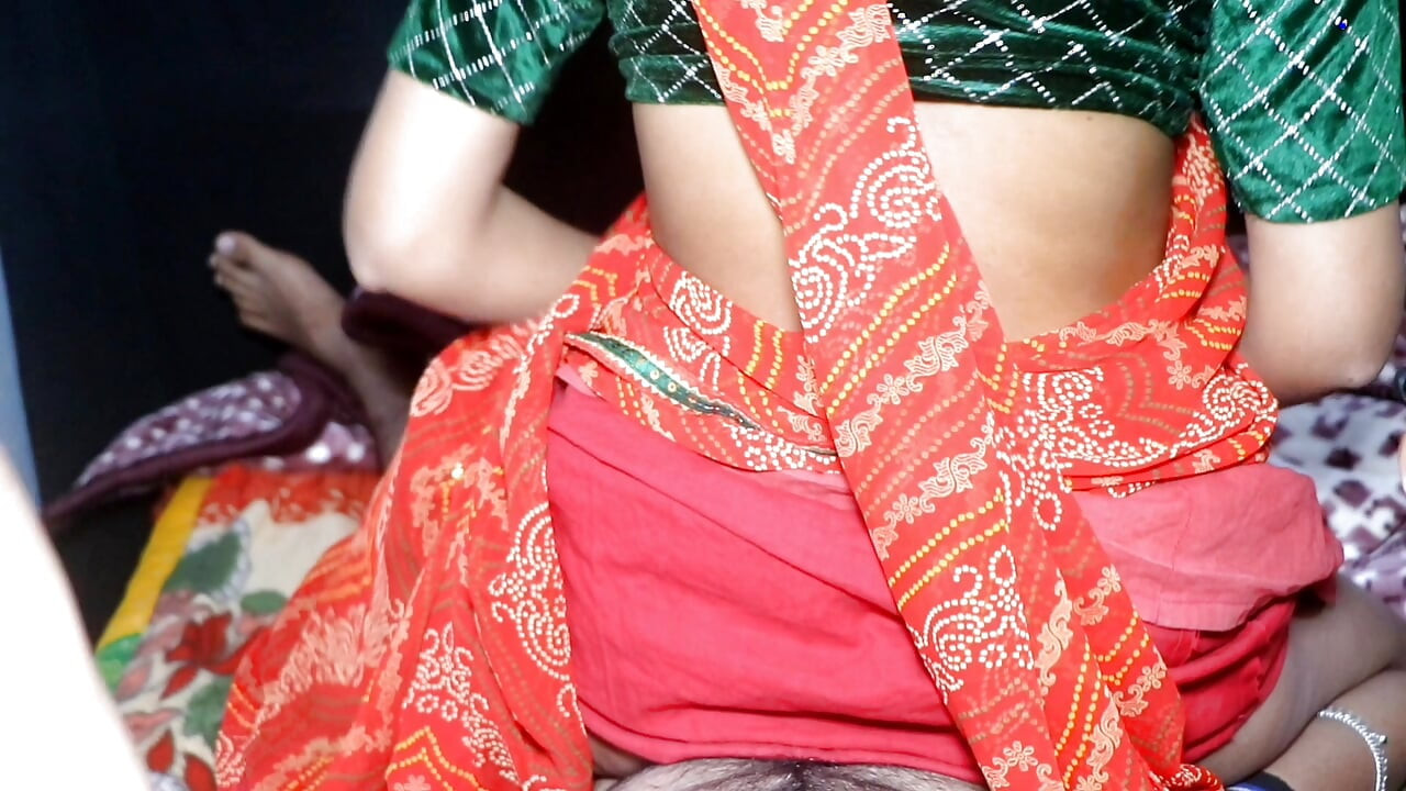 (4K) ลูกพี่ลูกน้องสาวฉลาดตัวน้อยของฉันหลังจากแต่งงานแล้วทําให้ฉันเซอร์ไพรส์ฉันช่วยตัวเองในกางเกงในของเธอในห้องเธอ