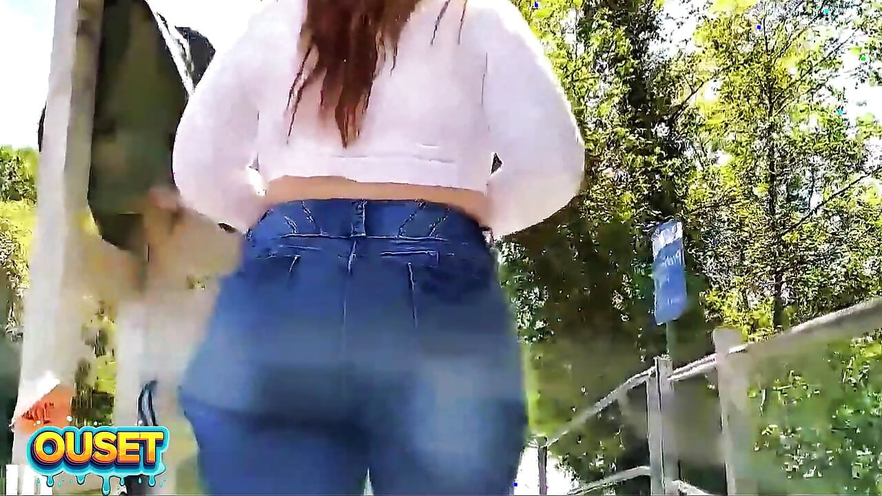 BIG ASS LATINA GETS HER ASS FUCKED IN THE RIVER