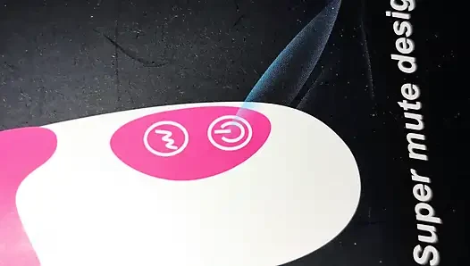 Neuer Dildo, vibration mit voller kraft in meiner muschi machte mich geil auf Penis