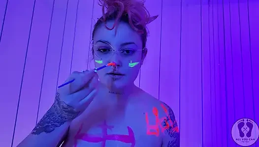 4k striptease twerk avatar Lichteffekt Rgb Bodypainting