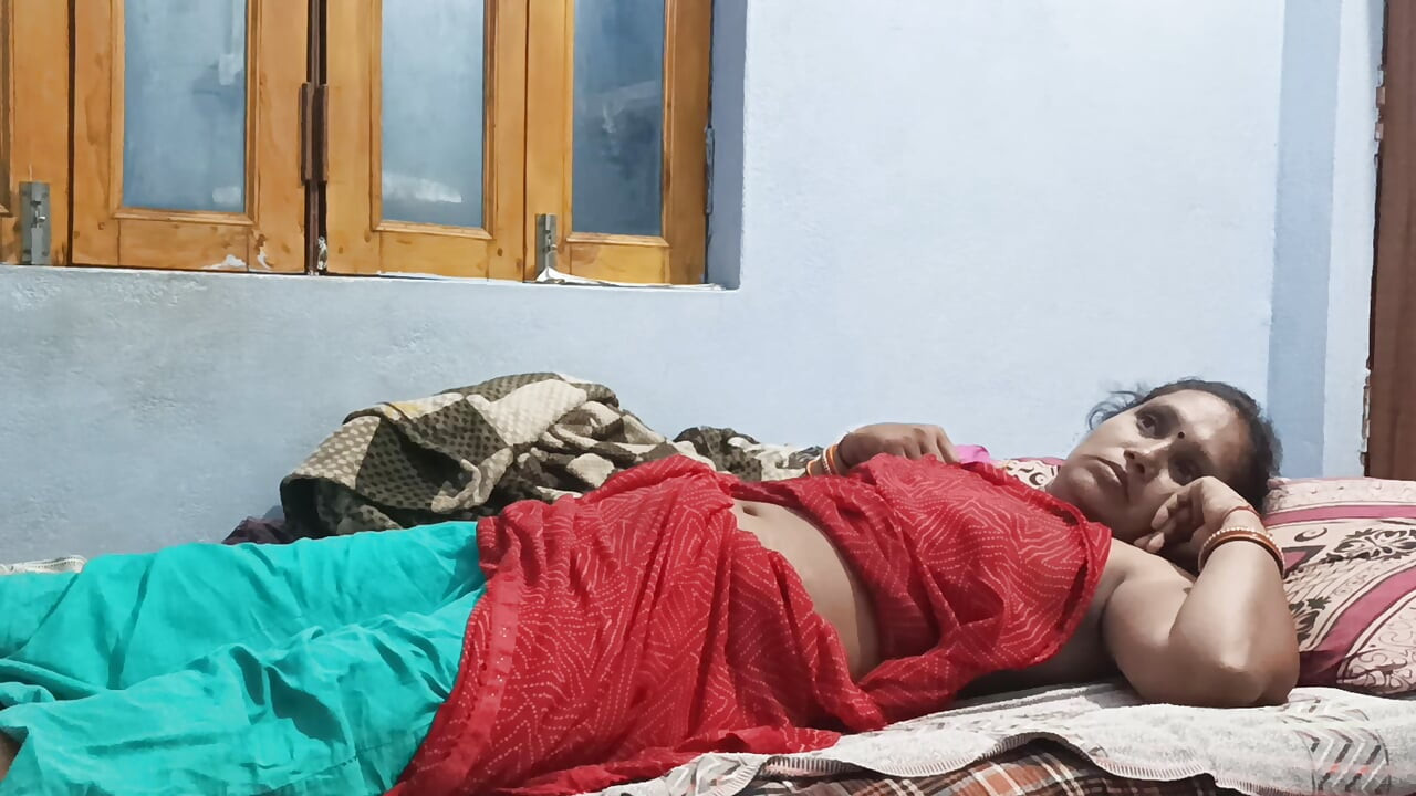 Seksowna noc seksu Bhabhi Romatice z przyrodnim bratem