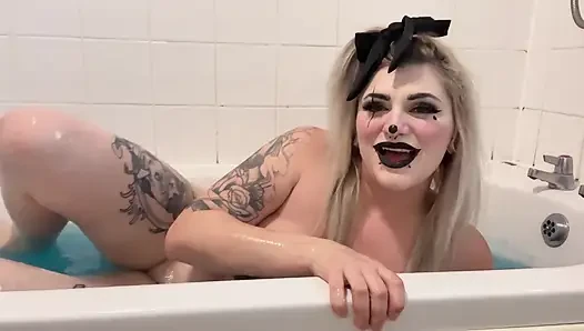 Clown Girl Masturbates in Slime