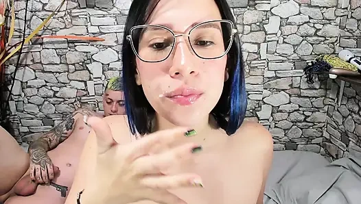 Нецензурированный анальный секс с моей сводной сестрой в рождественскую ночь