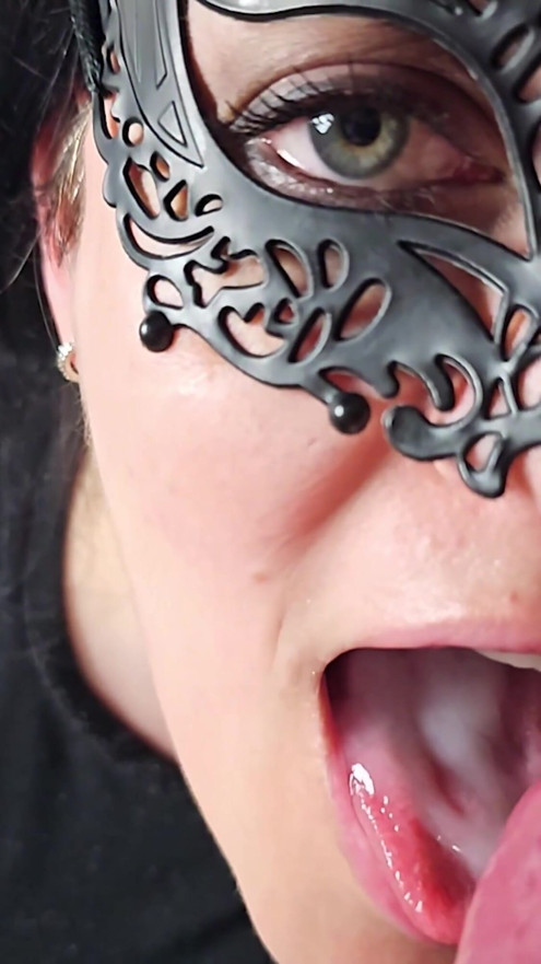 There's so much cum that it runs over my tongue even though I curve it - Millie Fox | Clip 1