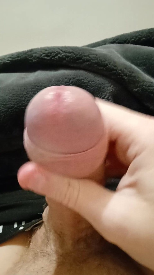 Melhor punheta no quarto dos meus pais # 8